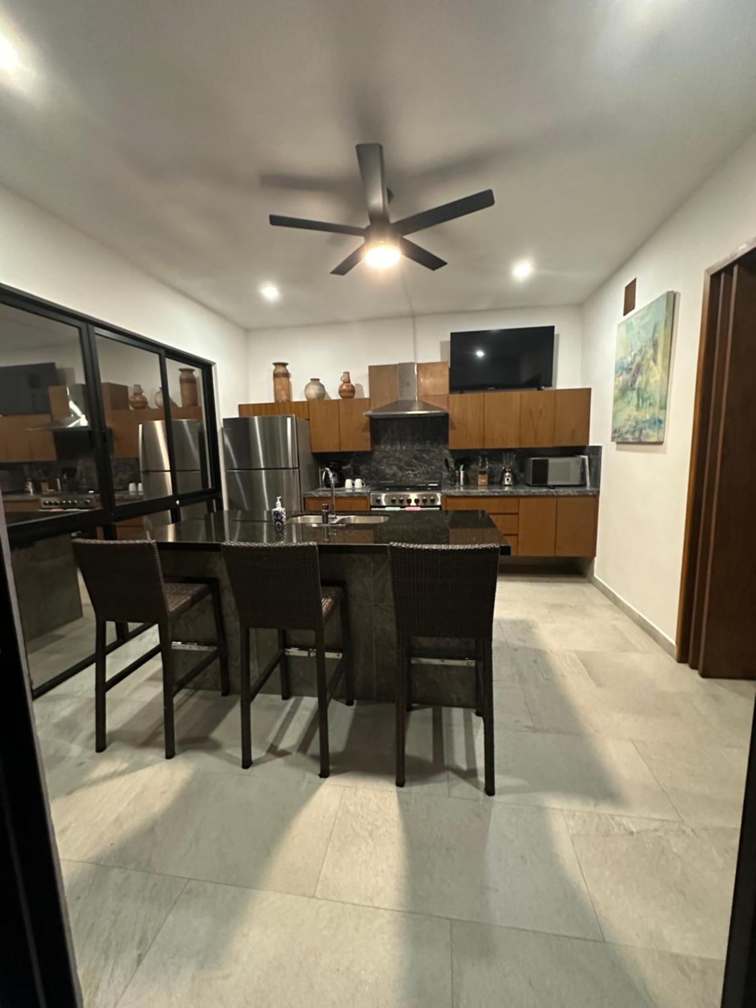 Oasis Urban Retreat Apartment